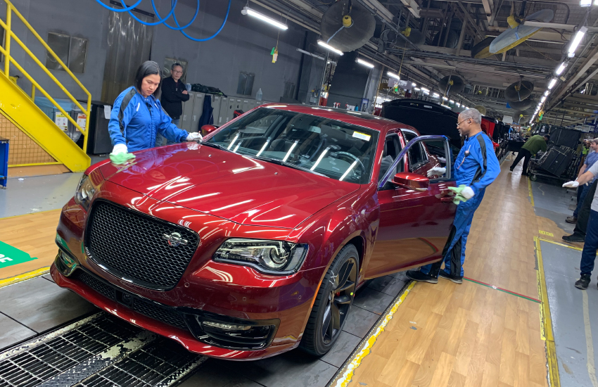 Last HEMI-Powered Chrysler 300C Ends Production in 2023 | Auto Trader UAE