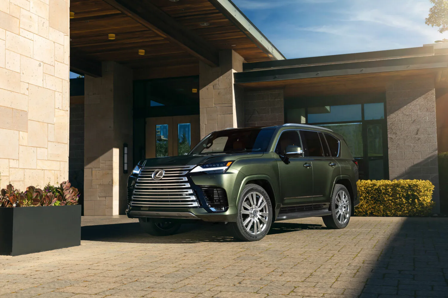 Lexus LX 2026 Debuts with F SPORT Appearance Package | Auto Trader UAE