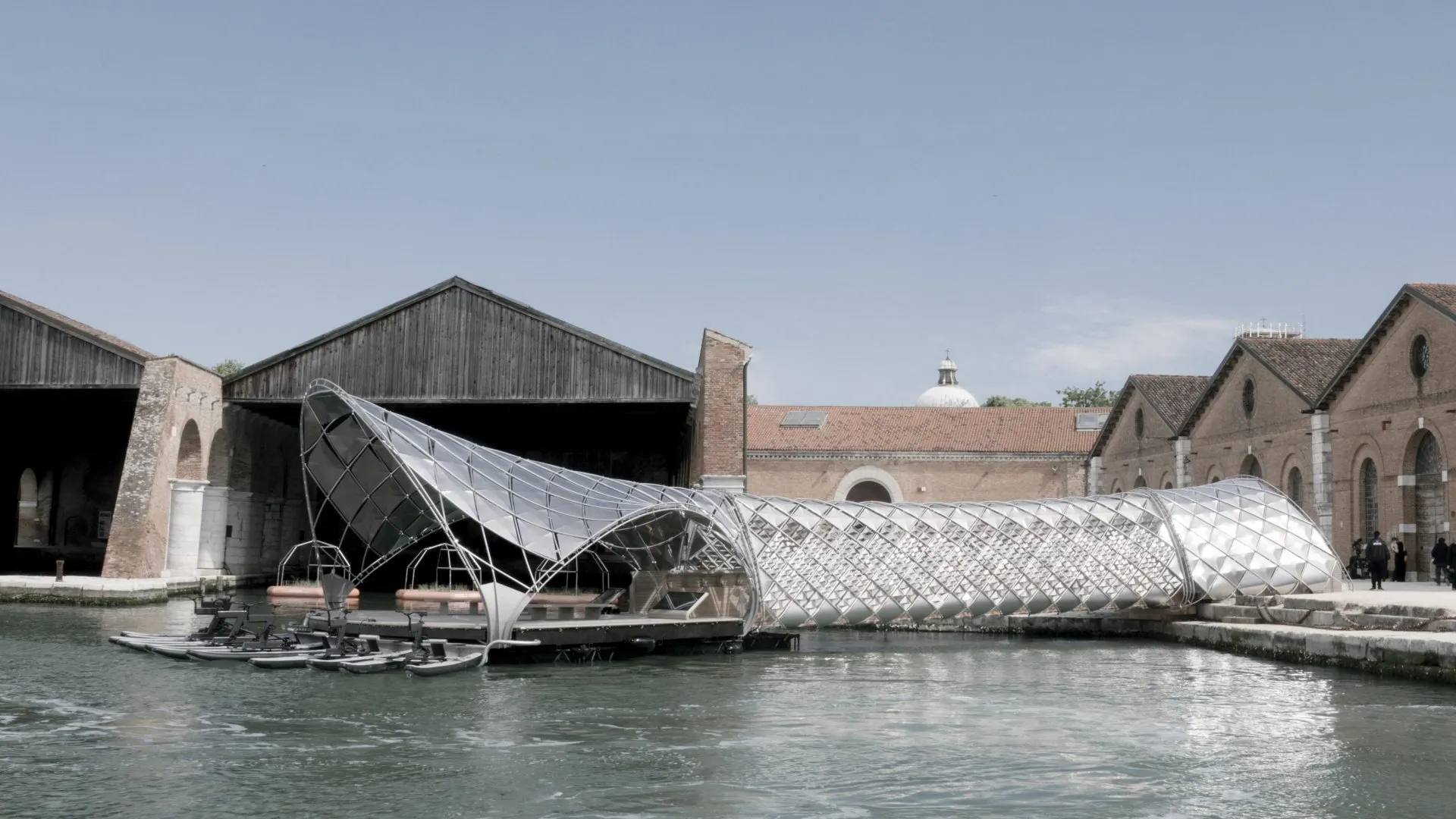 Porsche & Norman Foster Foundation Redefine Urban Mobility | Auto Trader UAE