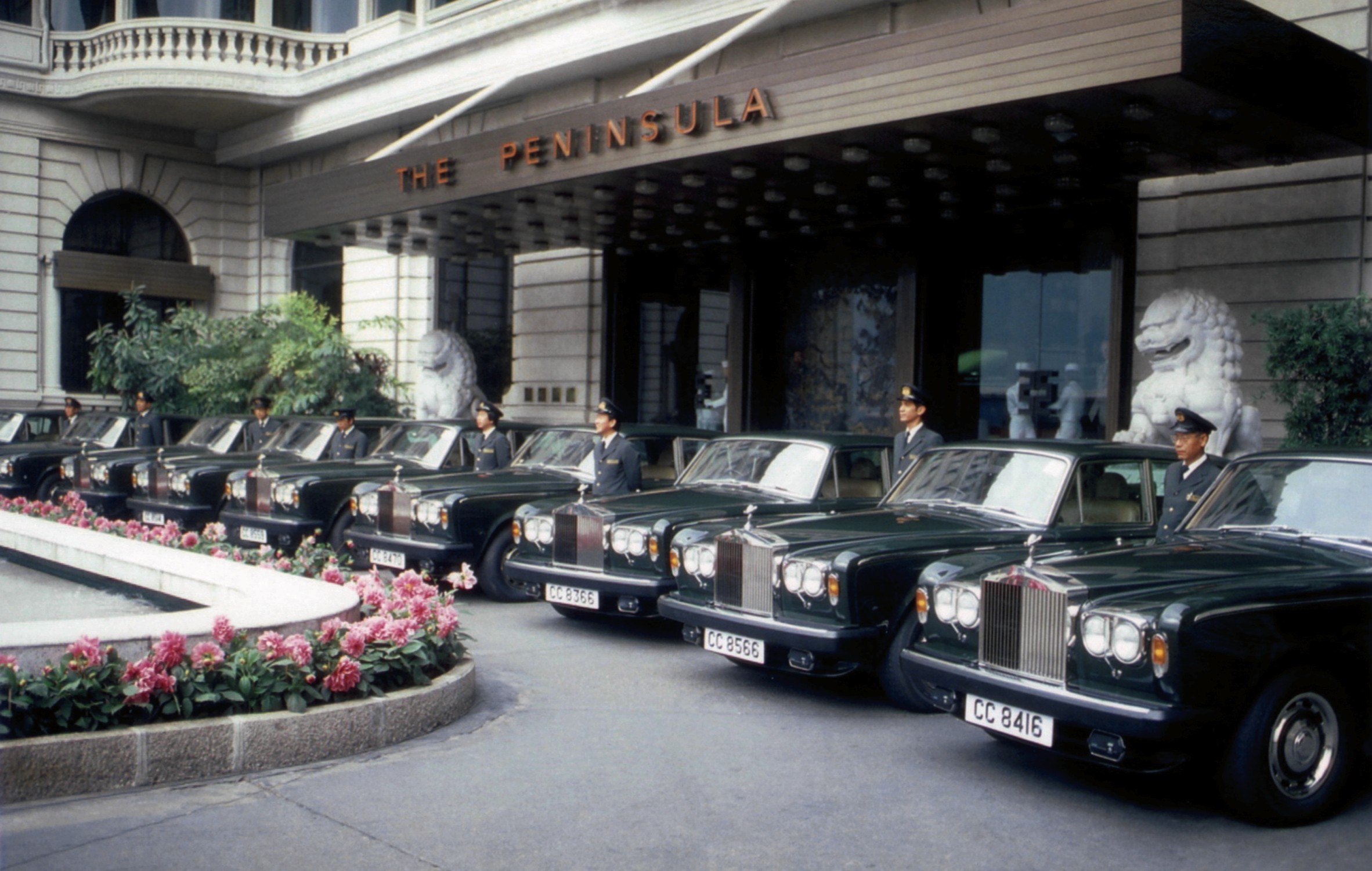 The 1960s Icon: Rolls-Royce Silver Shadow History & Legacy | Auto Trader UAE