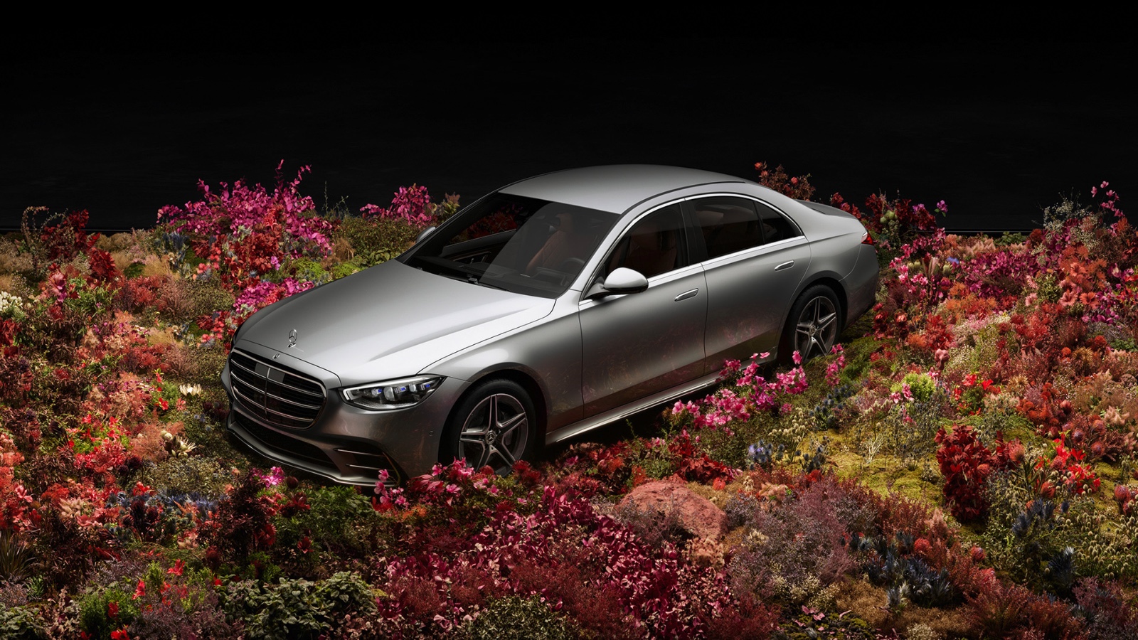 What Makes Mercedes-Benz Special: The "Because it’s Mercedes-Benz" Campaign | Auto Trader UAE