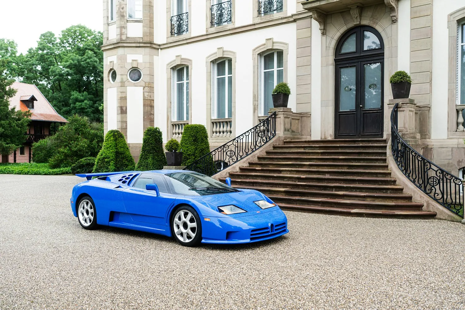 Bugatti EB110 America: The First Certified Classic | Auto Trader UAE