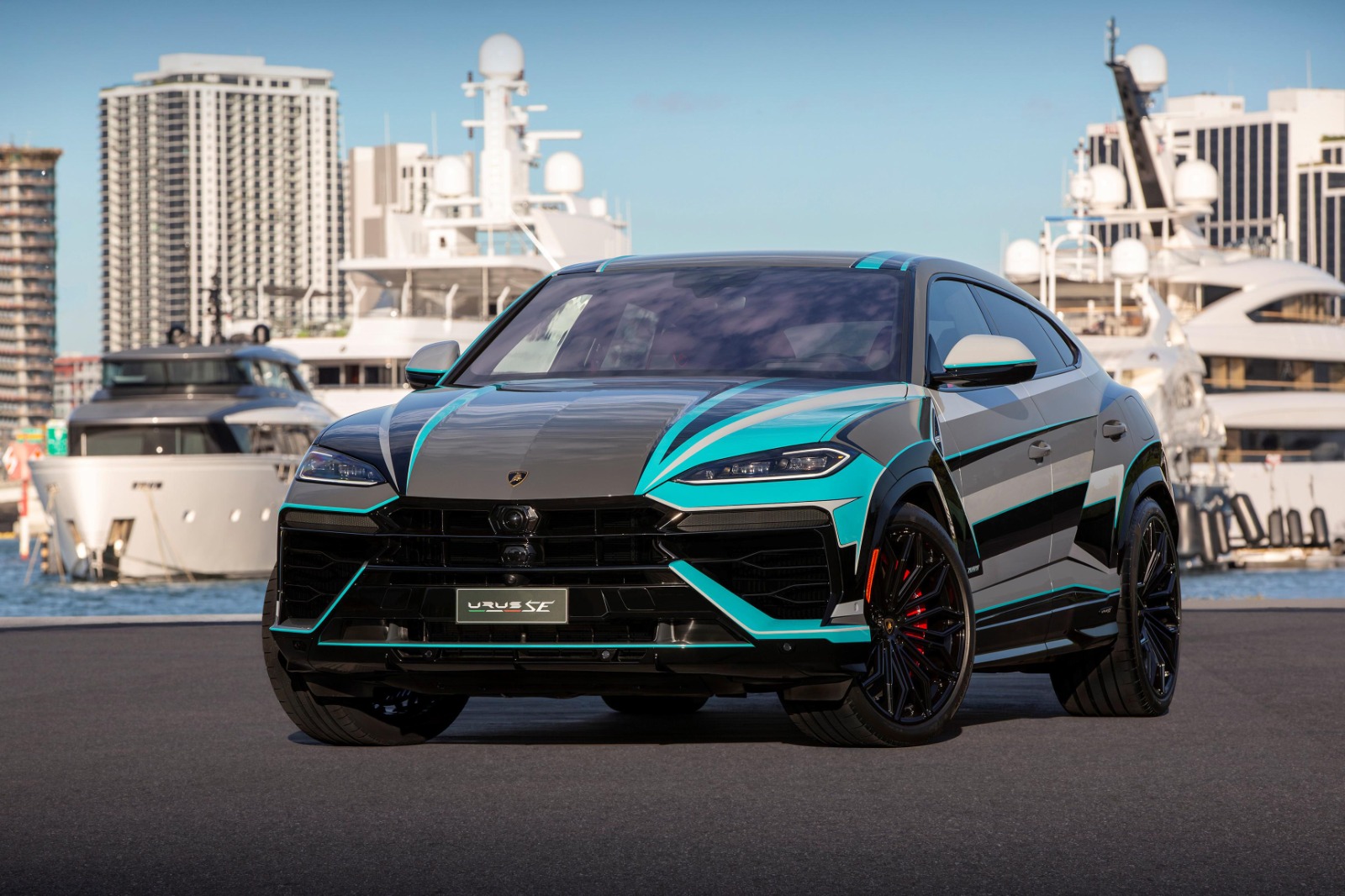 Lamborghini Unveils Miami-Inspired Urus SE at Art Basel Miami Beach 2024 | Auto Trader UAE