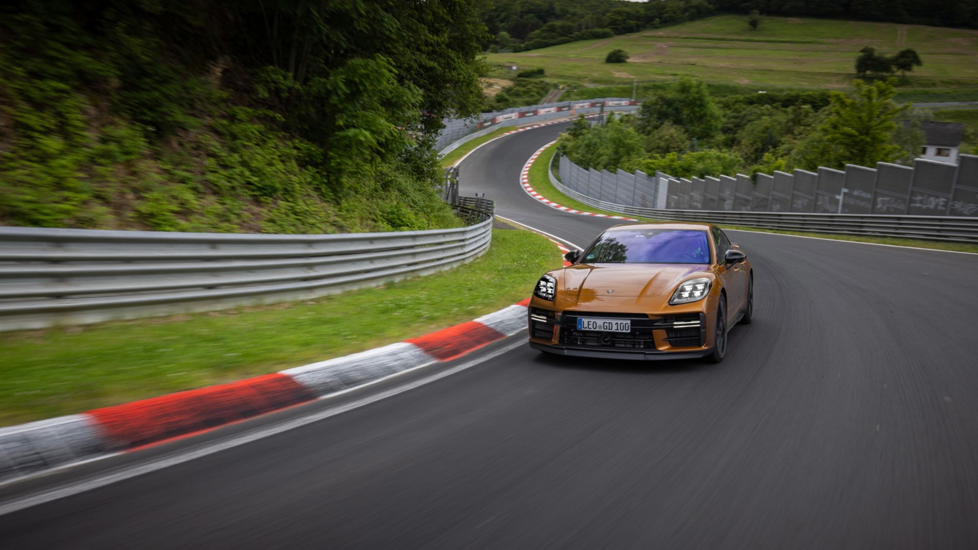 New Porsche Panamera Sets Nürburgring Record | Auto Trader UAE | Auto Trader UAE
