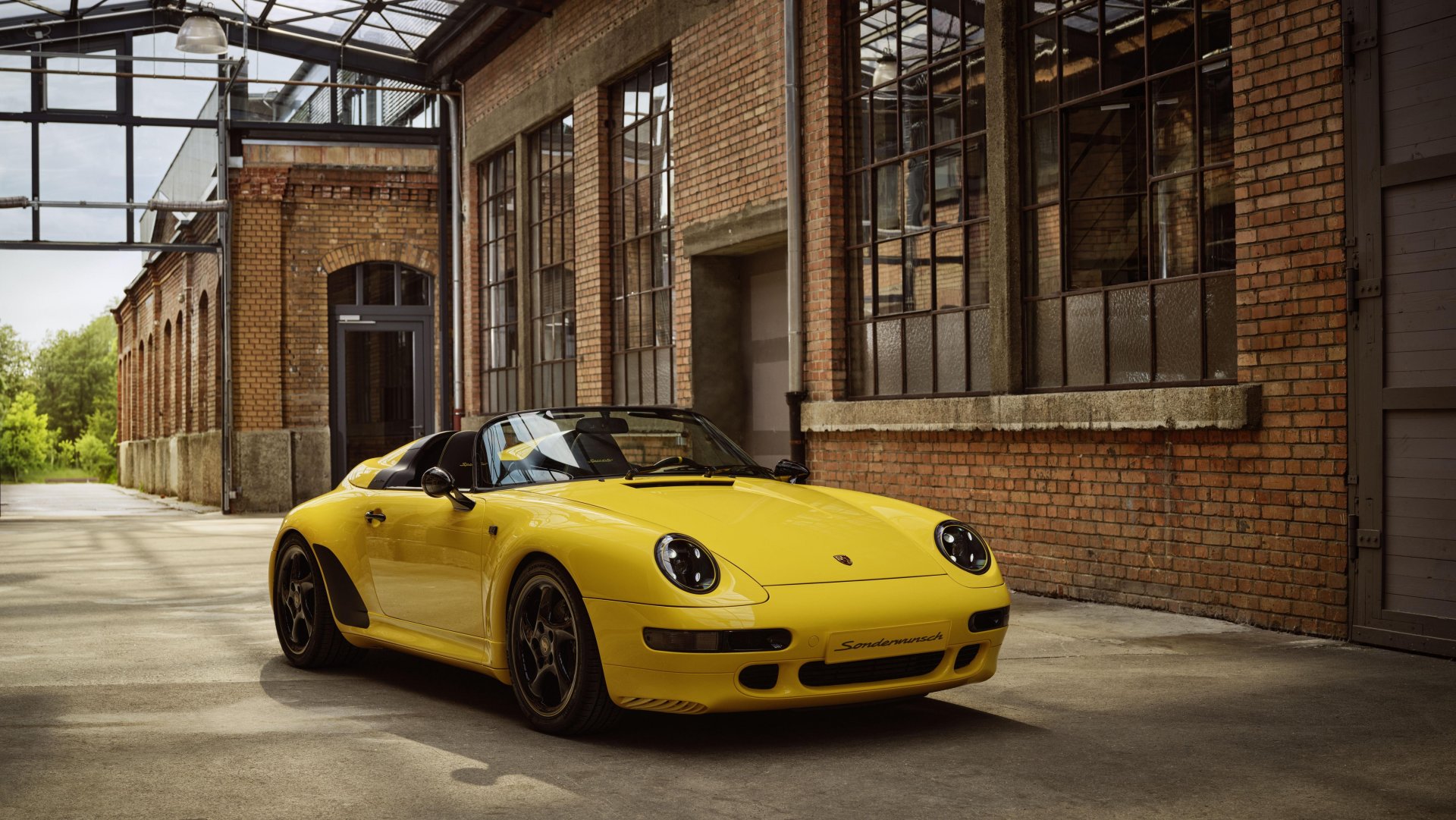 Porsche 911 Speedster Sonderwunsch: Exclusive Factory One-Off Unveiled | Auto Trader UAE | Auto Trader UAE