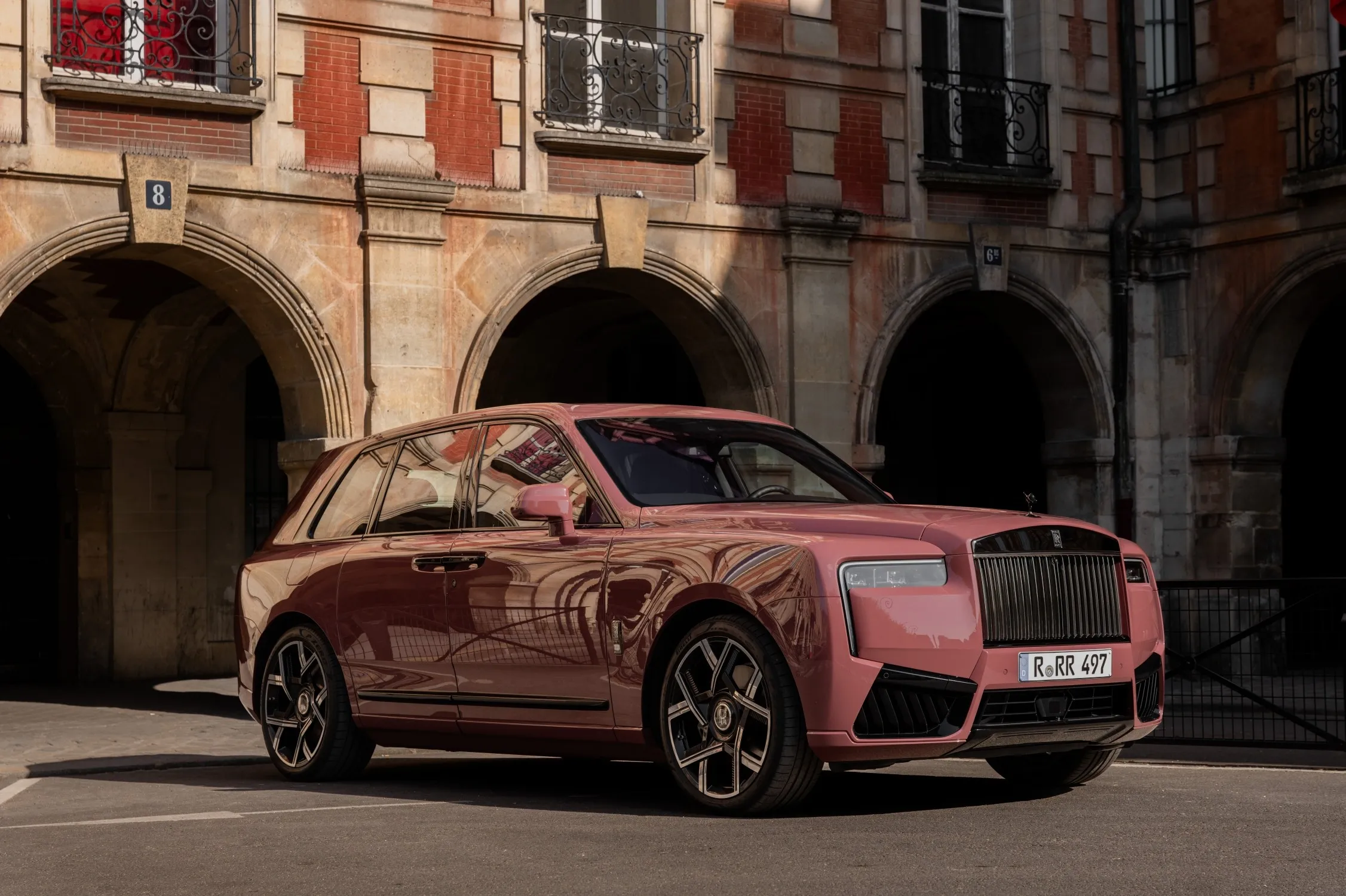 Rolls-Royce Street Style: Cullinan and Spectre at Paris Fashion Week | Auto Trader UAE