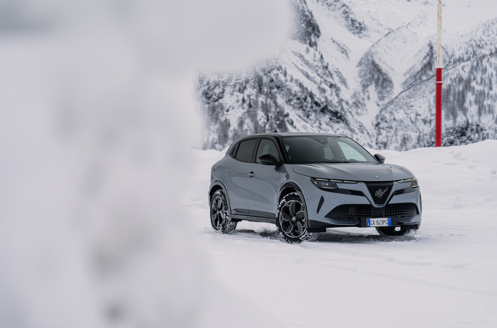 Alfa Romeo Junior Ibrida Q4: The Most Advanced AWD Hybrid | Auto Trader UAE