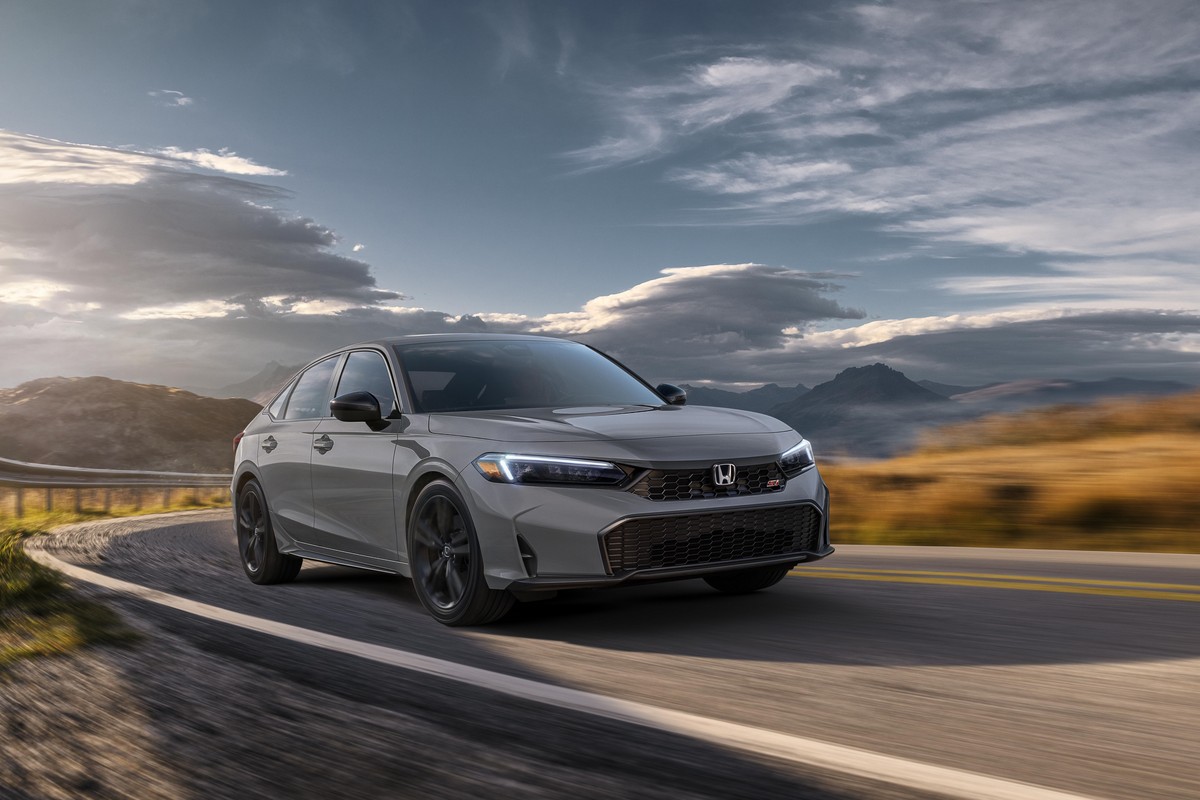 2025 Honda Civic Si: Aggressive Styling | Auto Trader UAE | Auto Trader UAE