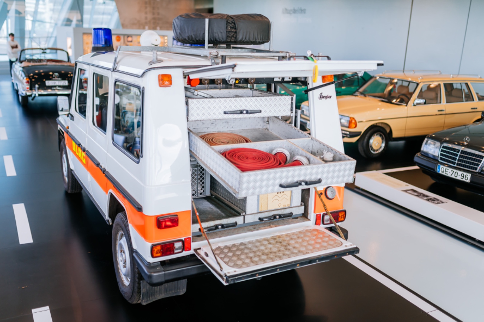 Explore the DLRG’s Mercedes-Benz 230 G: A Classic Emergency Vehicle | Auto Trader UAE