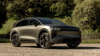 2026 Lucid Gravity UAE Review — Price, Range & Specs | Auto Trader UAE