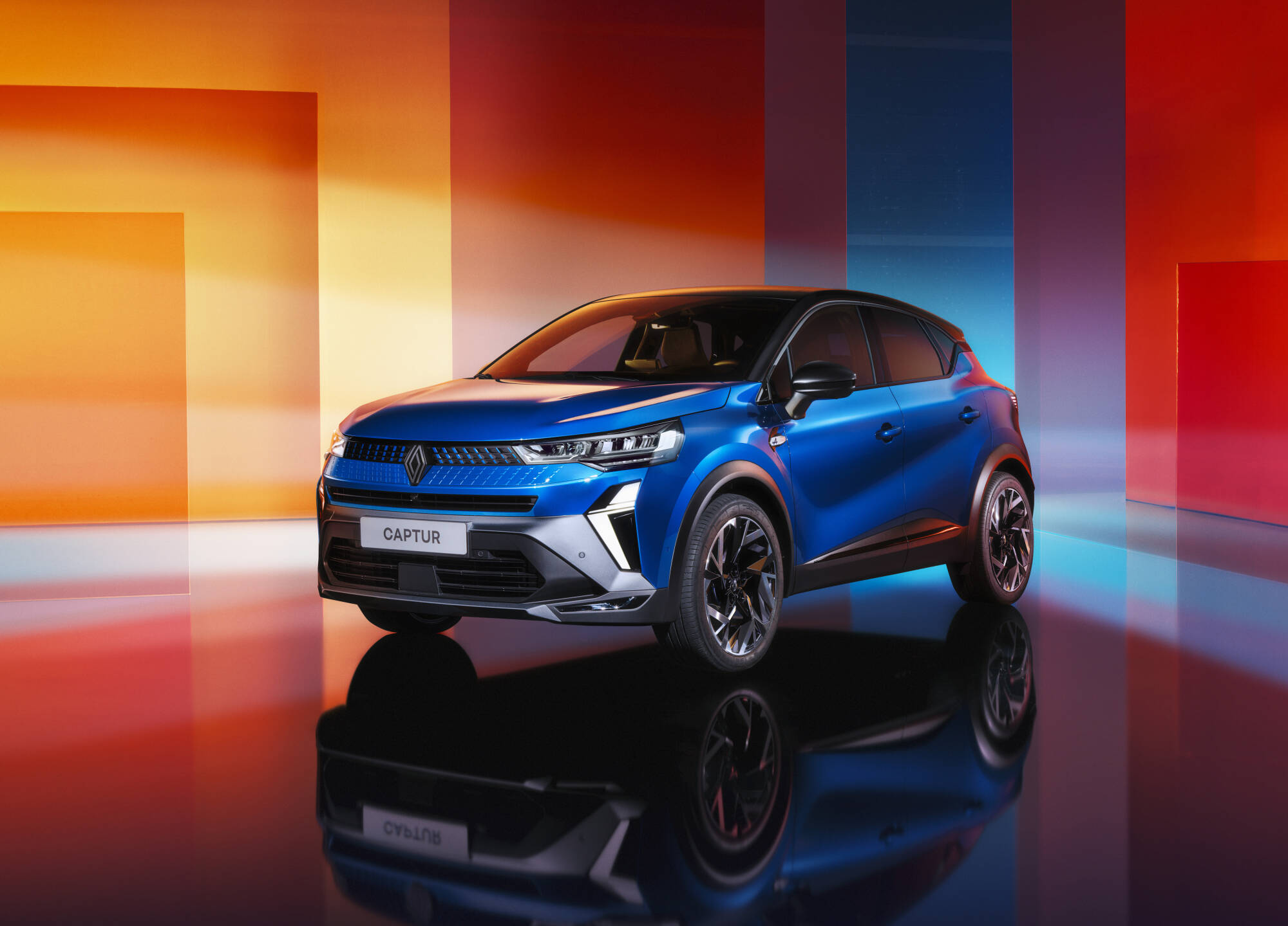 Discover the Next-Generation Renault Captur: Redefining Urban SUV Excellence | Auto Trader UAE