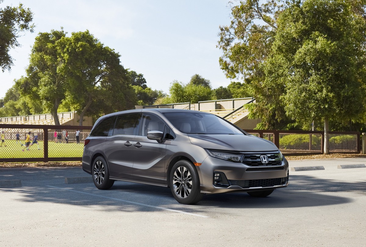 2025 Honda Odyssey: Enhanced Styling & Tech for the Ultimate Family Minivan | Auto Trader UAE