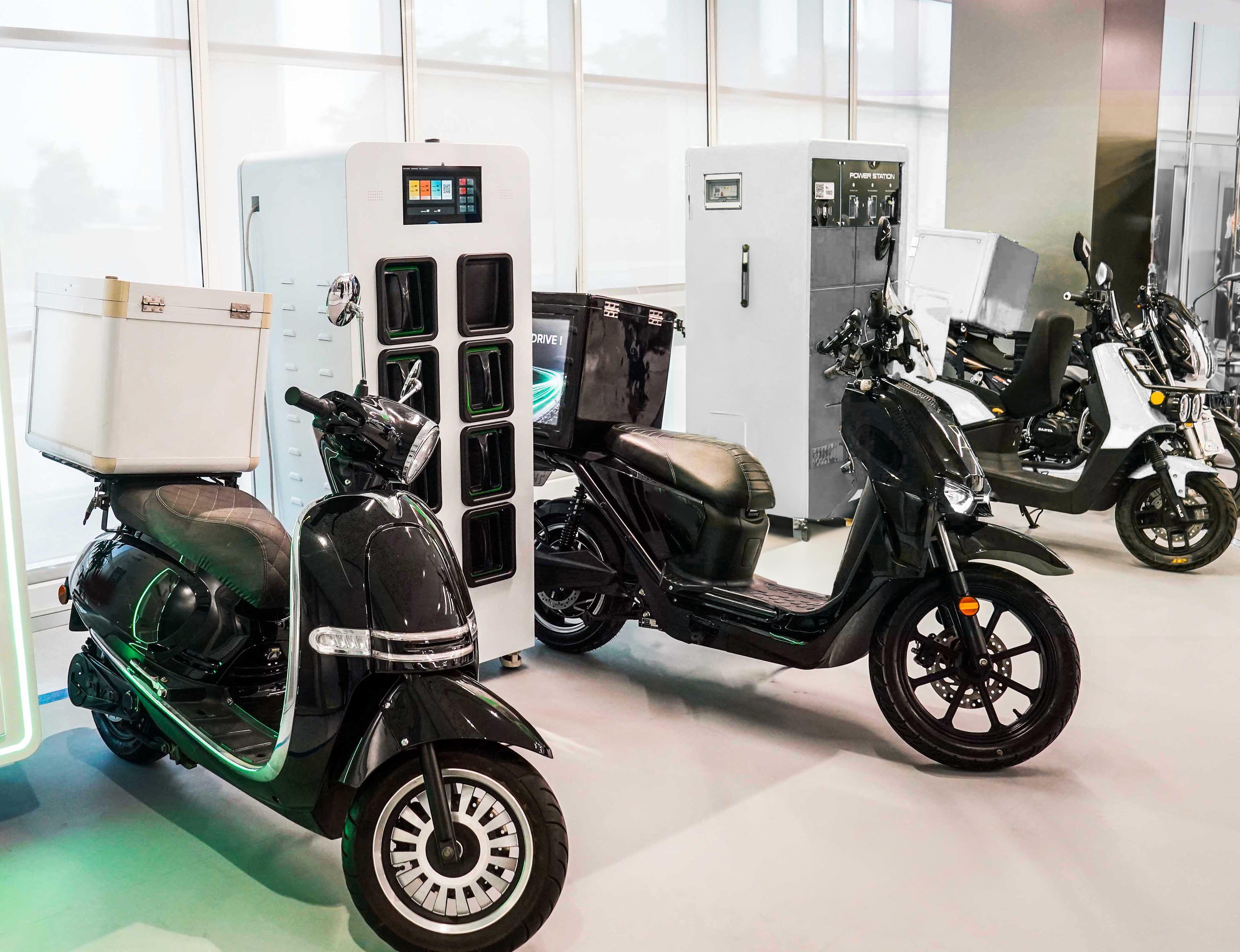 RTA Unveils Plan for Electric Bike Transition in Commercial Transport | Auto Trader UAE