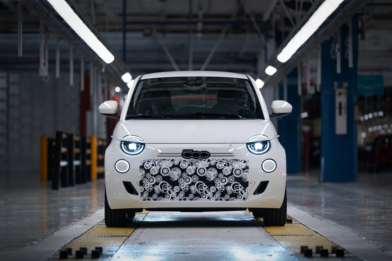 2025 Fiat 500 Hybrid Begins Pre-Production at Mirafiori | Auto Trader UAE
