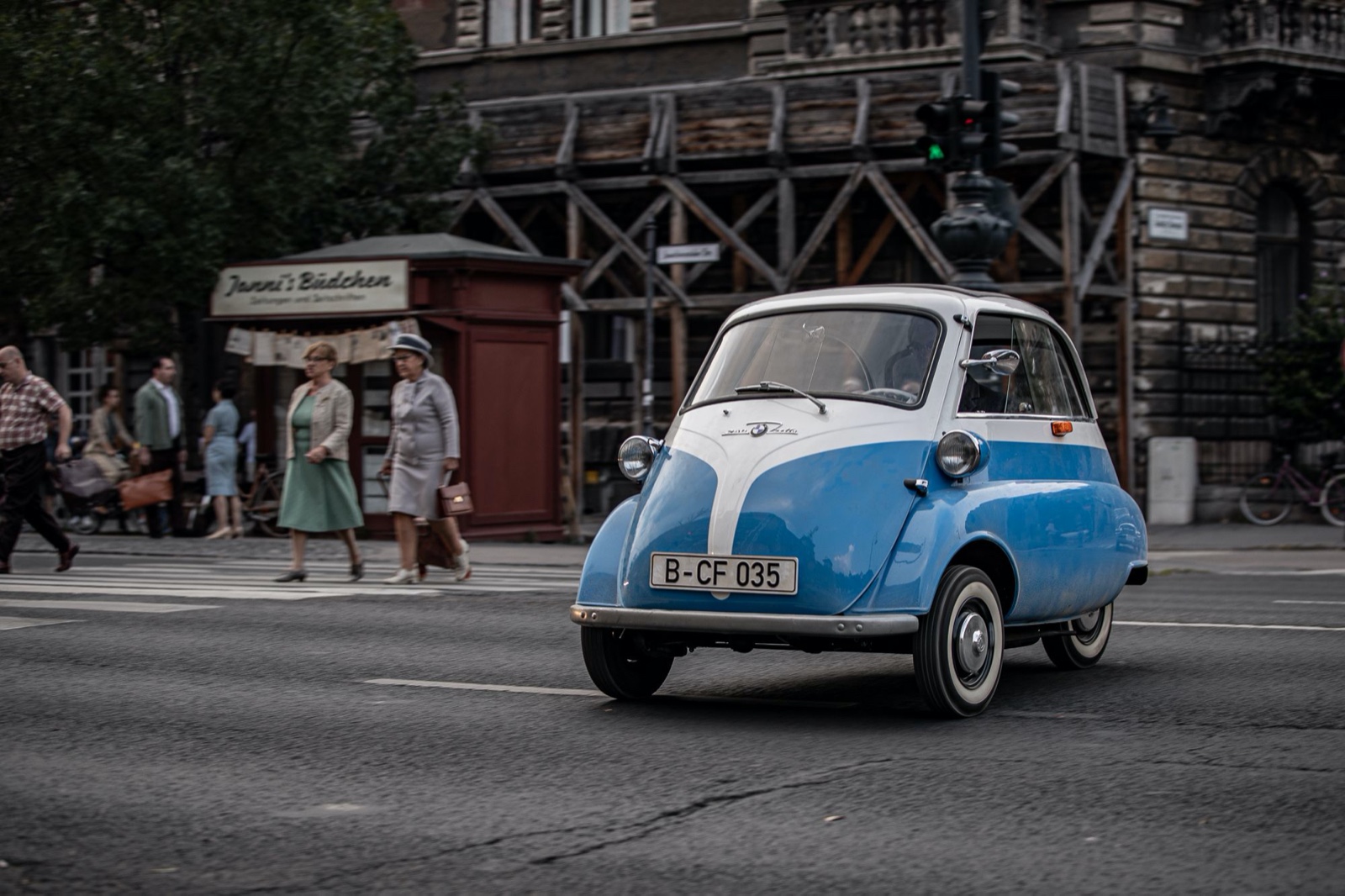 BMW Isetta's Role in Escaping East Berlin: The Small Escape  | Auto Trader UAE