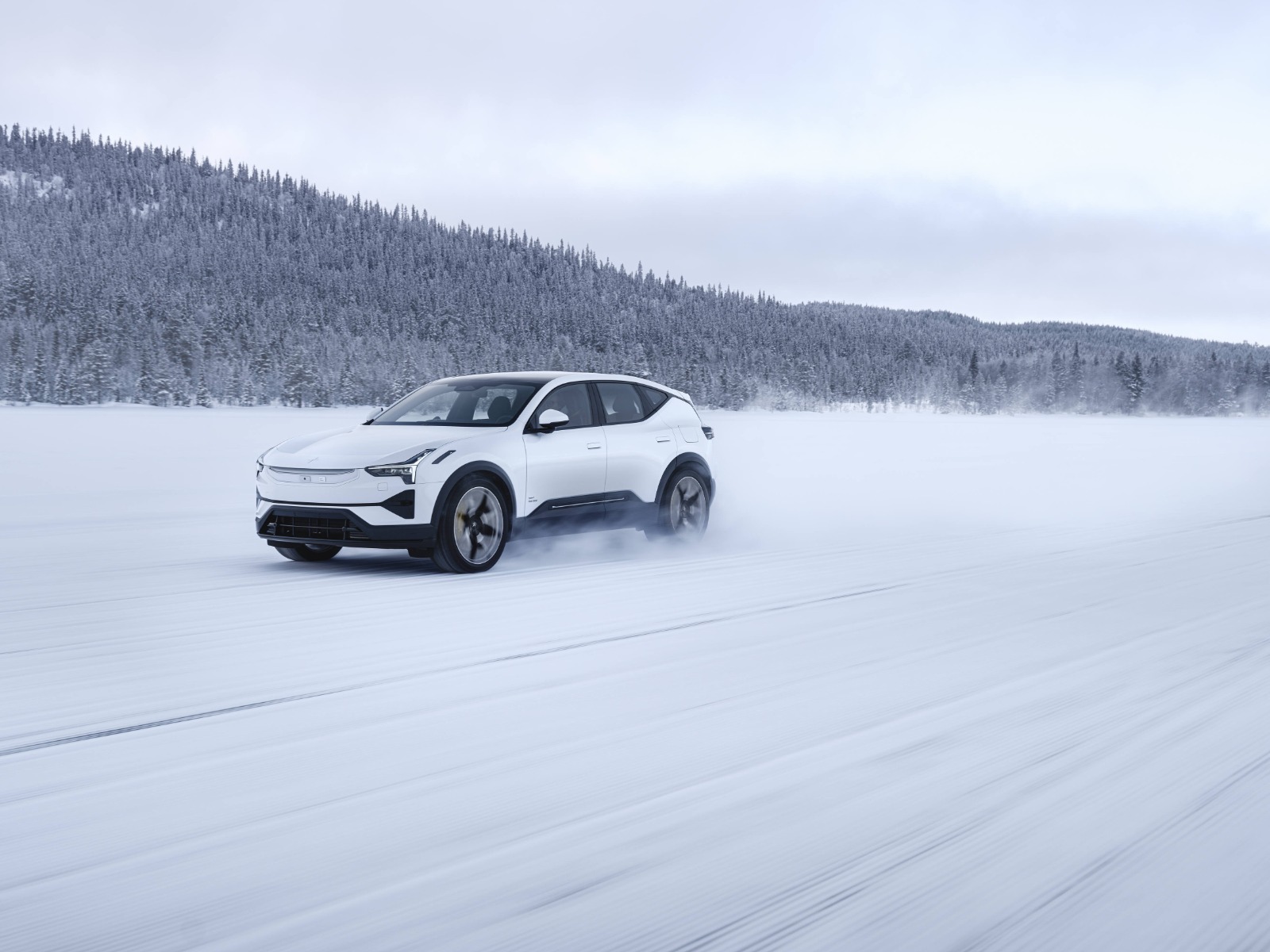 Polestar 3 Triumphs in Winter Range Test: Leading Performance and Efficiency | Auto Trader UAE