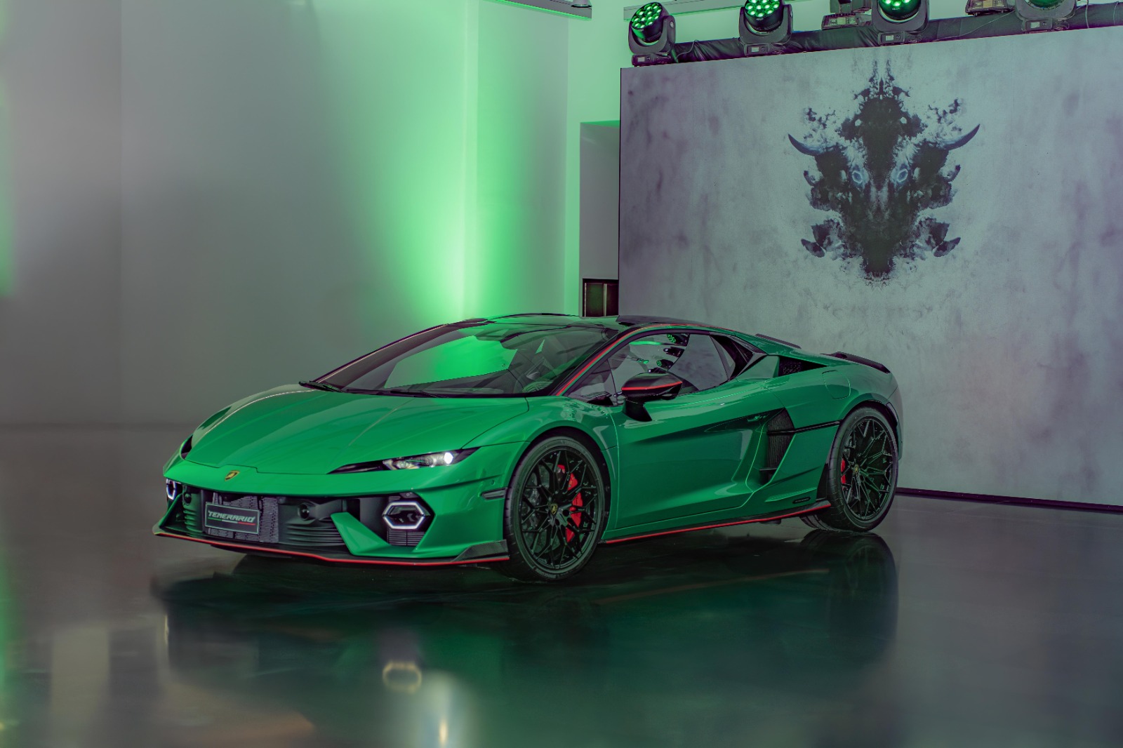 Lamborghini Temerario Unveiled in Riyadh - 920 CV Hybrid | Auto Trader UAE