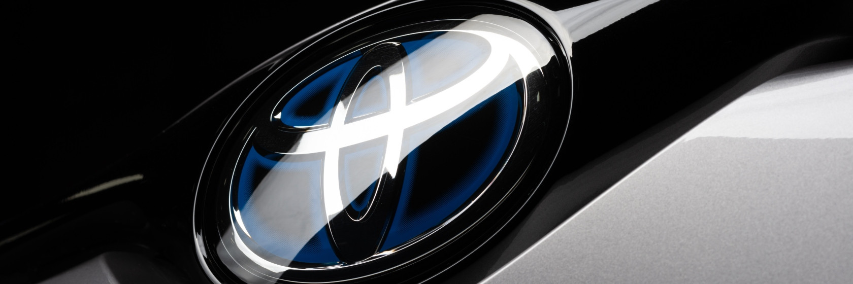 Discover the Latest Toyota Hybrid Lineup: Eco-Friendly Used Cars in Dubai | Auto Trader UAE