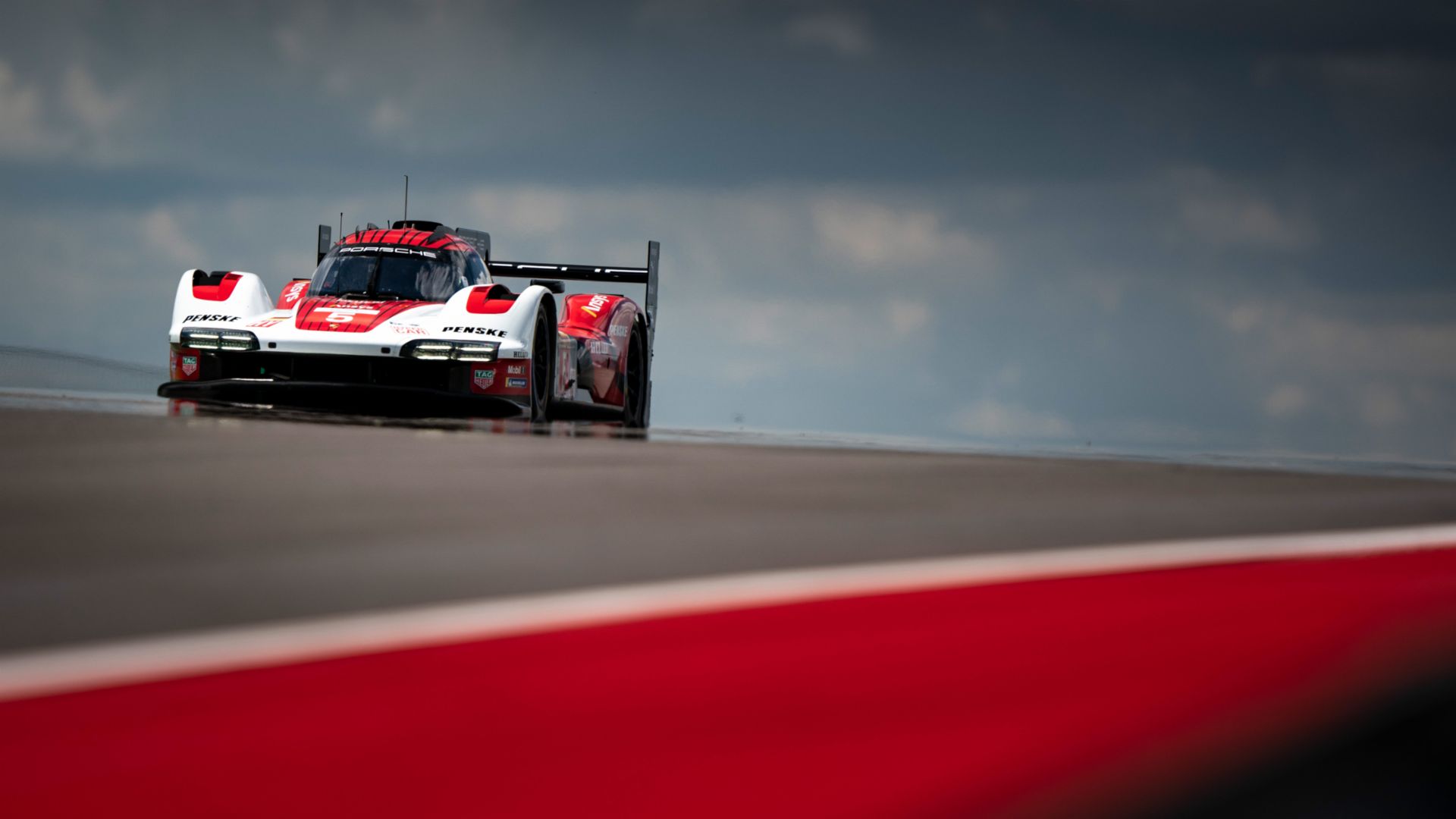 Porsche Penske Motorsport's Resilient Performance in Texas | Auto Trader UAE