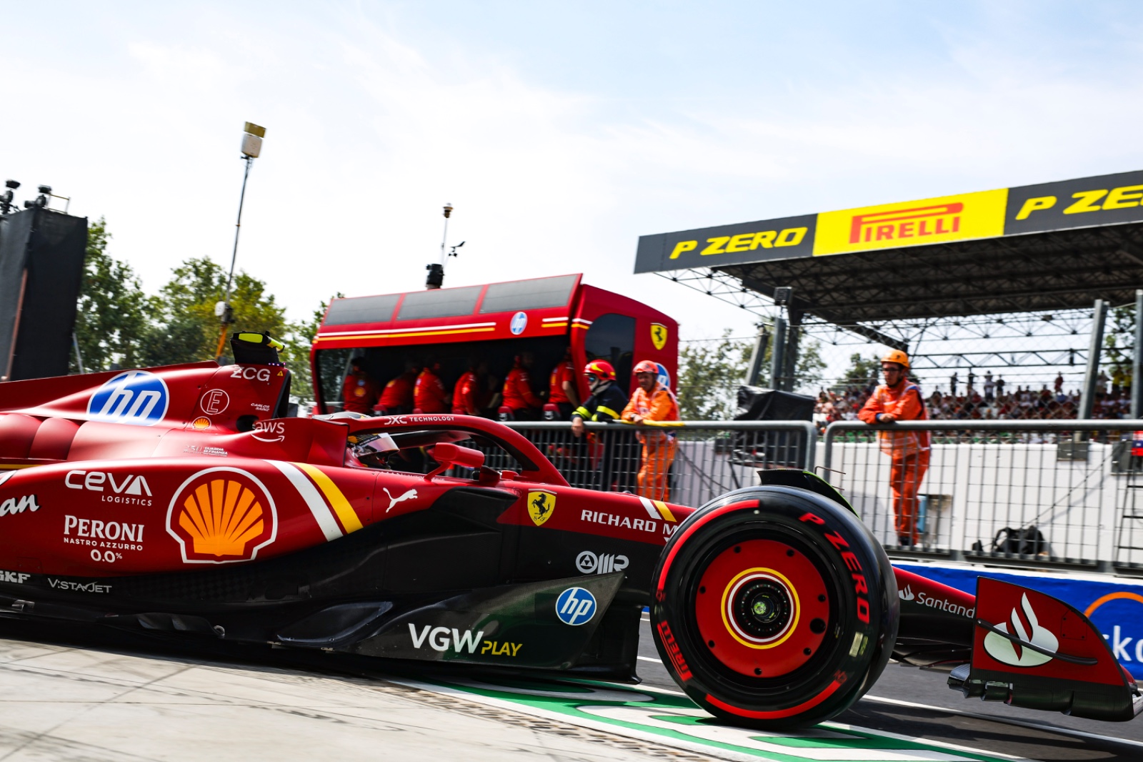 Azerbaijan Grand Prix 2024: Ferrari’s High-Speed Battle in Baku | Auto Trader UAE