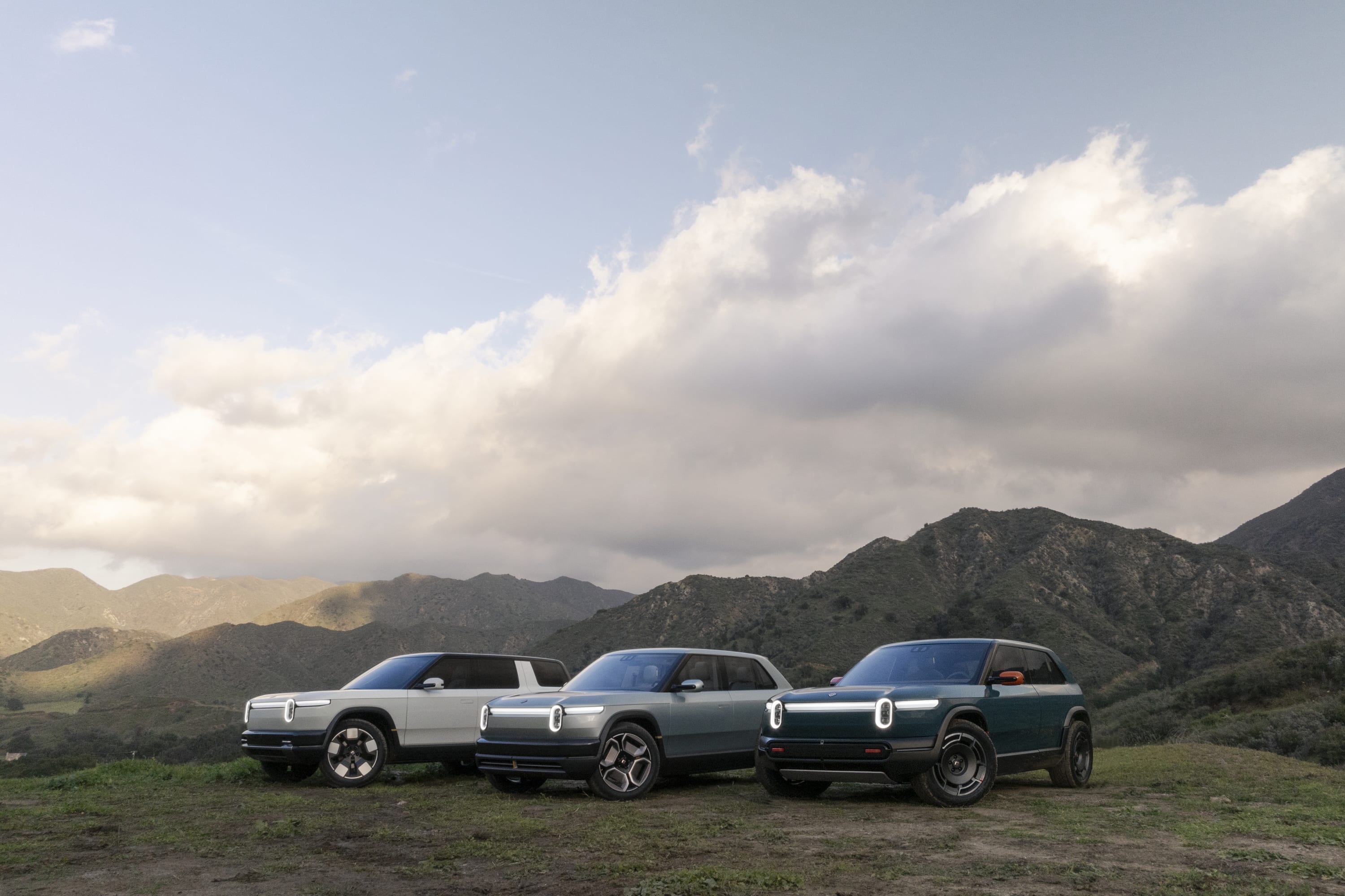 Rivian Introduces R2, R3, and R3X on New Midsize Platform | Auto Trader UAE