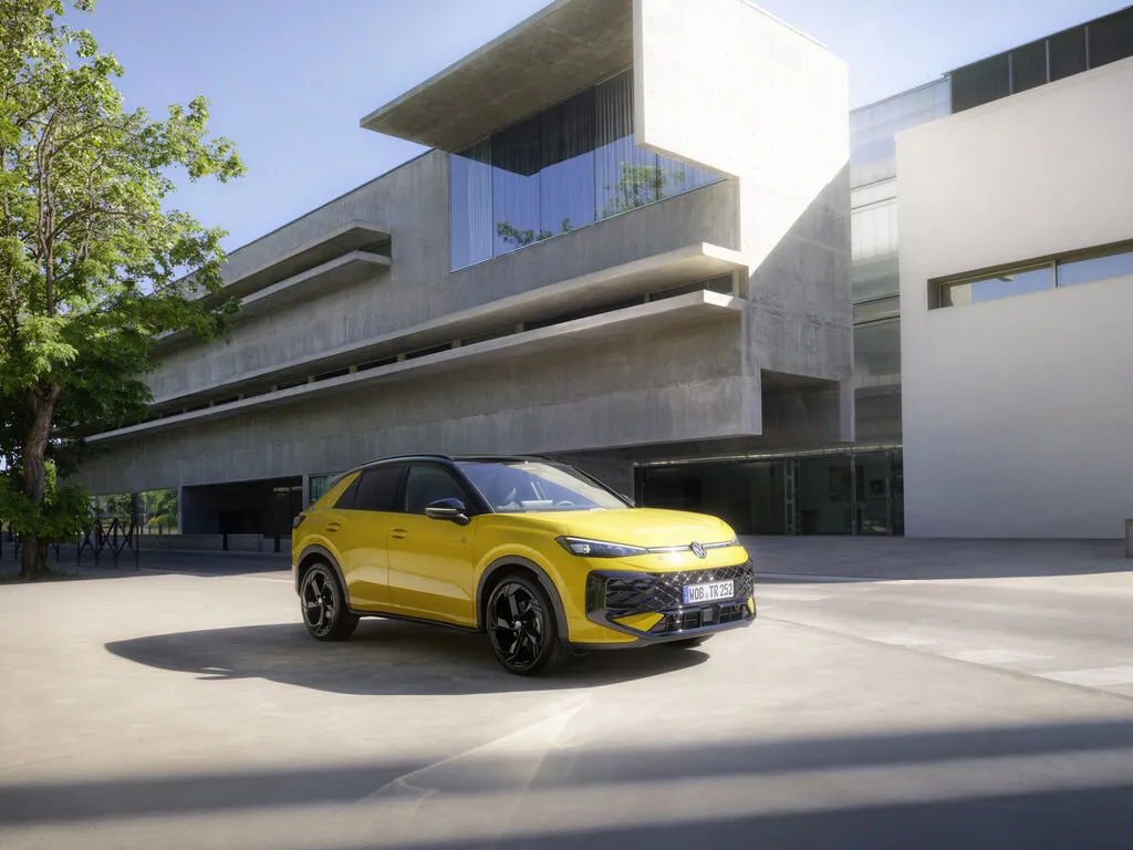 World Premiere of the All-New Volkswagen T-Roc | Auto Trader UAE
