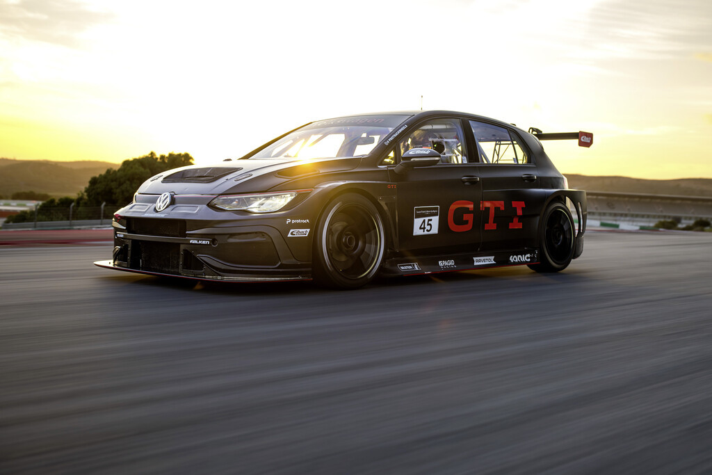 Volkswagen Unveils GTI Special Model at Nürburgring 24-Hour Race | Auto Trader UAE