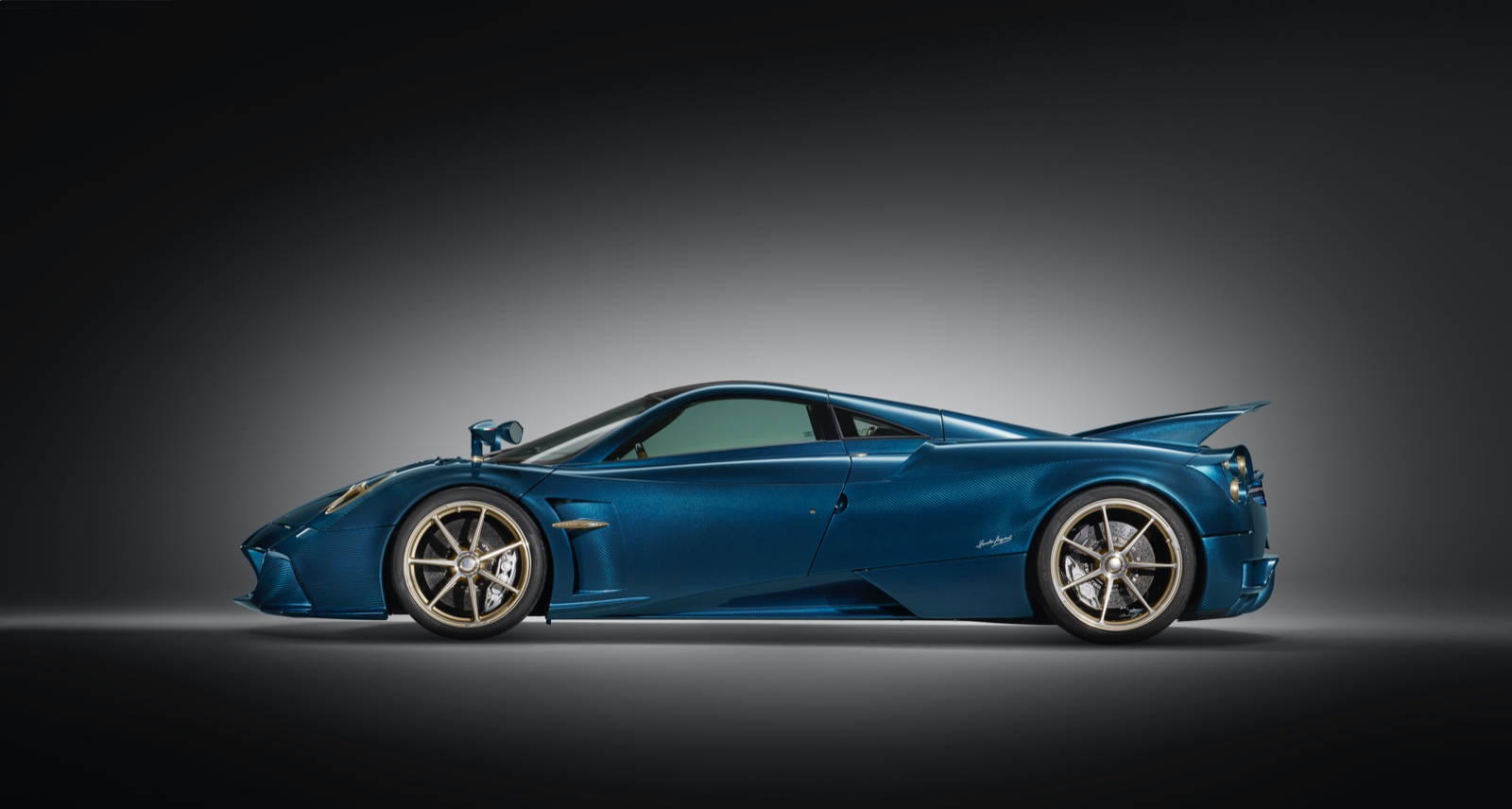 Pagani Huayra Epitome: Unveiling a Masterpiece of Hypercar Innovation | Auto Trader UAE