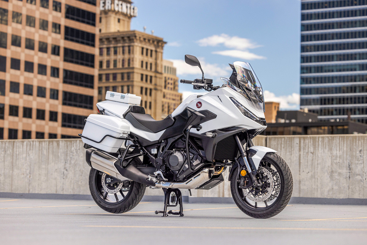 Honda Unveils NT1100 Police Motorcycle: Innovation for Law Enforcement | Auto Trader UAE