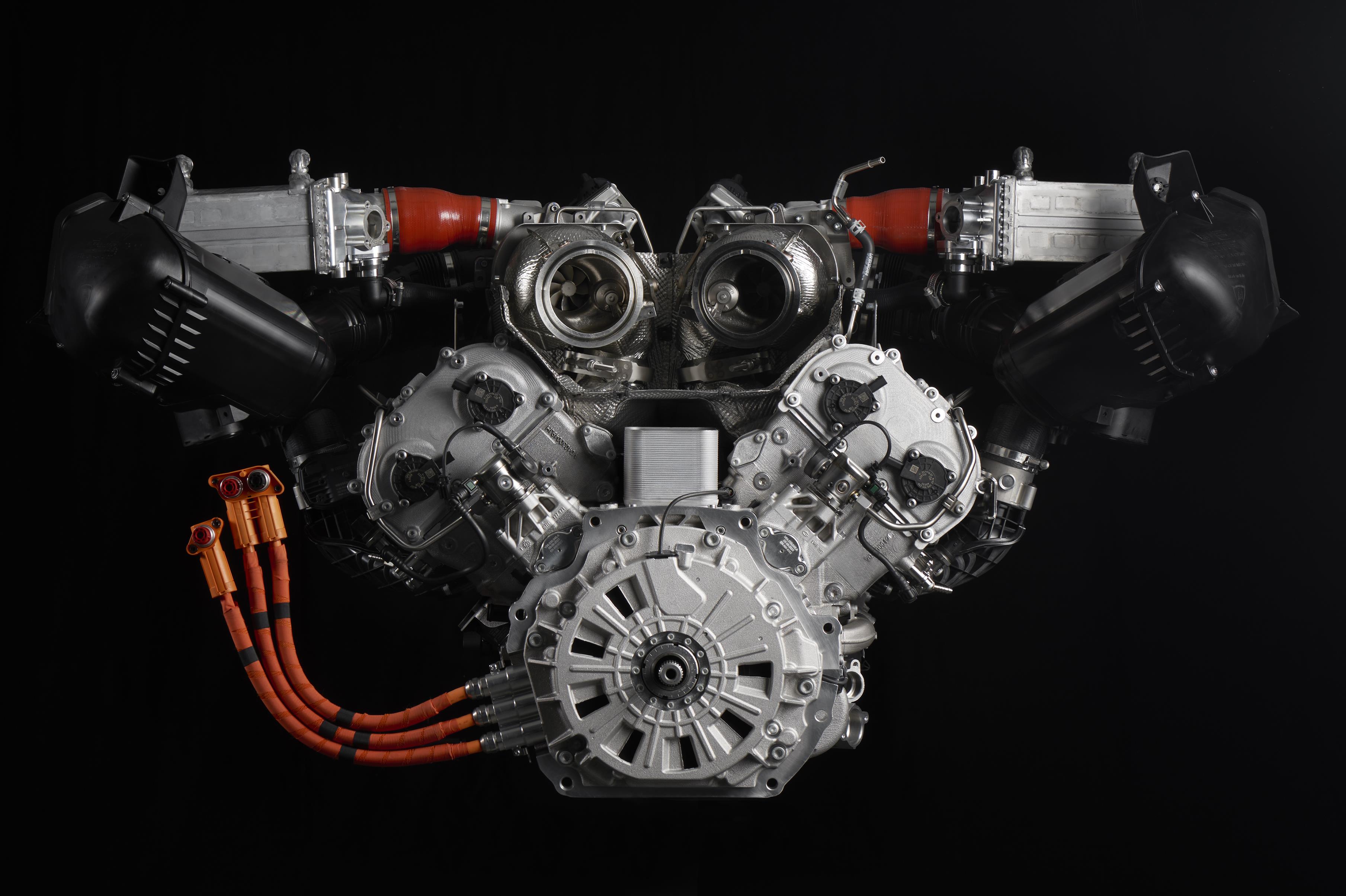 Lamborghini Temerario: A Mechanical Masterpiece | Hybrid Supercar Performance | Auto Trader UAE