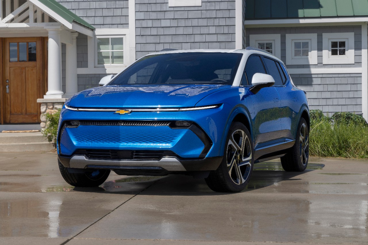 Chevrolet Equinox EV: Affordable, Functional, and Stylish Electric SUV | Auto Trader UAE