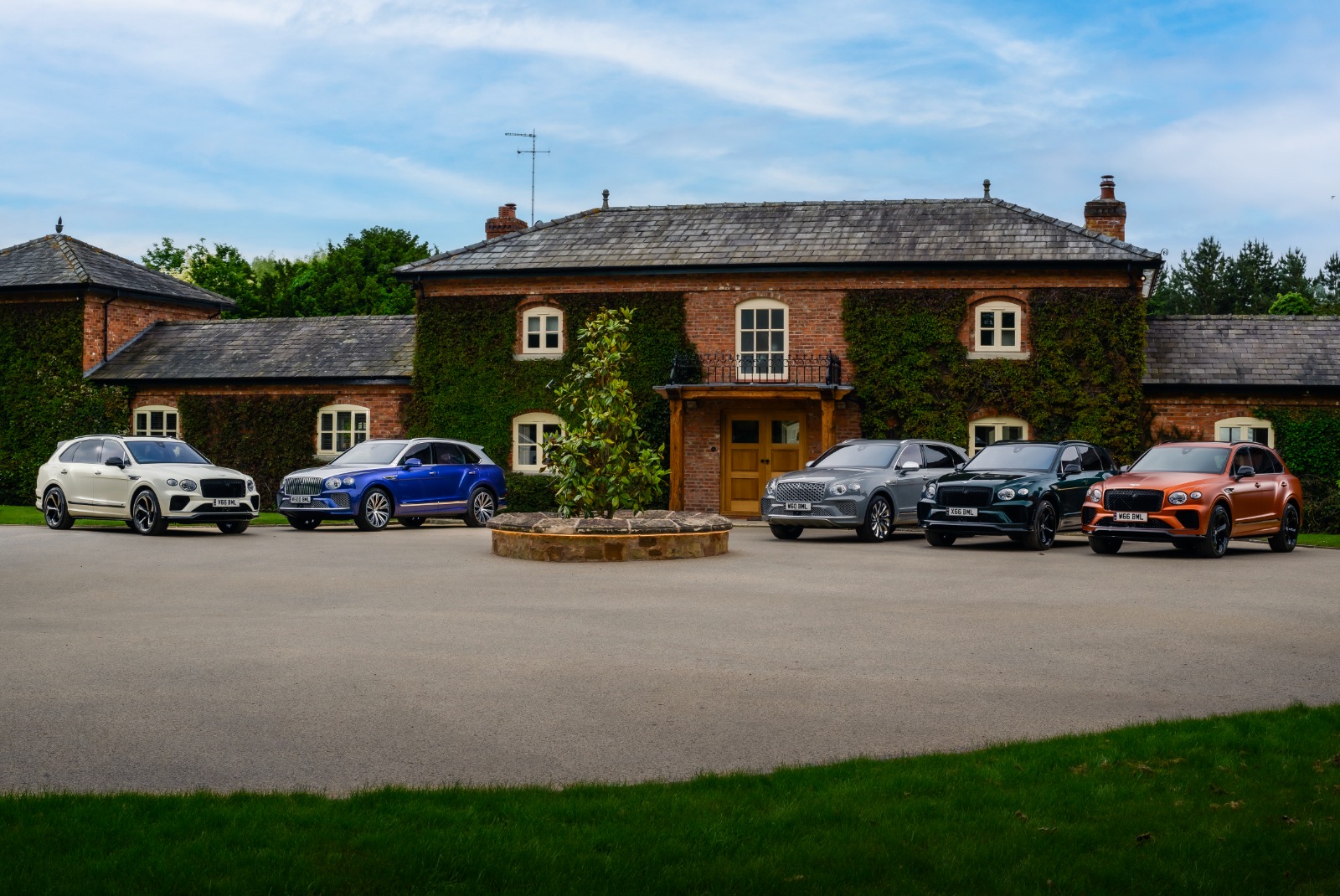 Bentley Unveils ‘The Mews’: A Luxury Retreat for Bespoke Experiences | Auto Trader UAE