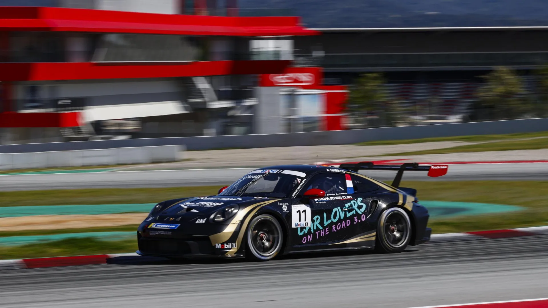 2025 Porsche Mobil 1 Supercup Launches with Global Talent | Auto Trader UAE