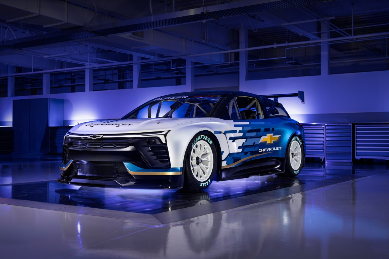 Chevrolet Blazer EV.R NASCAR Prototype Unveiled at Daytona | Auto Trader UAE