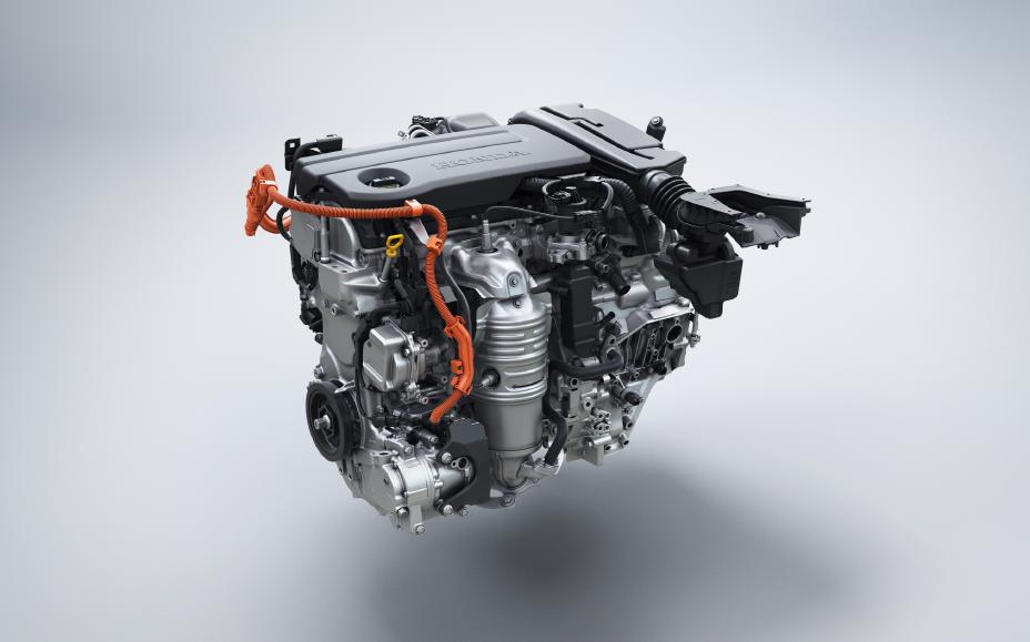 2025 Honda Civic Hybrid Wins “Wards 10 Best Engines” | Auto Trader UAE | Auto Trader UAE