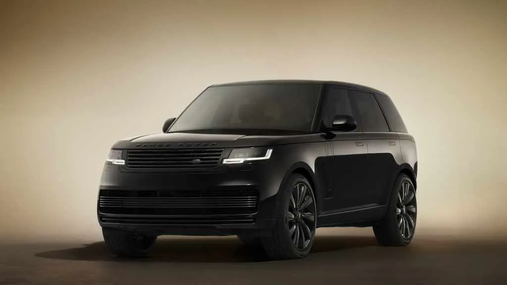 Range Rover SV Black Revealed: Sensory Audio & Striking Design | Auto Trader UAE
