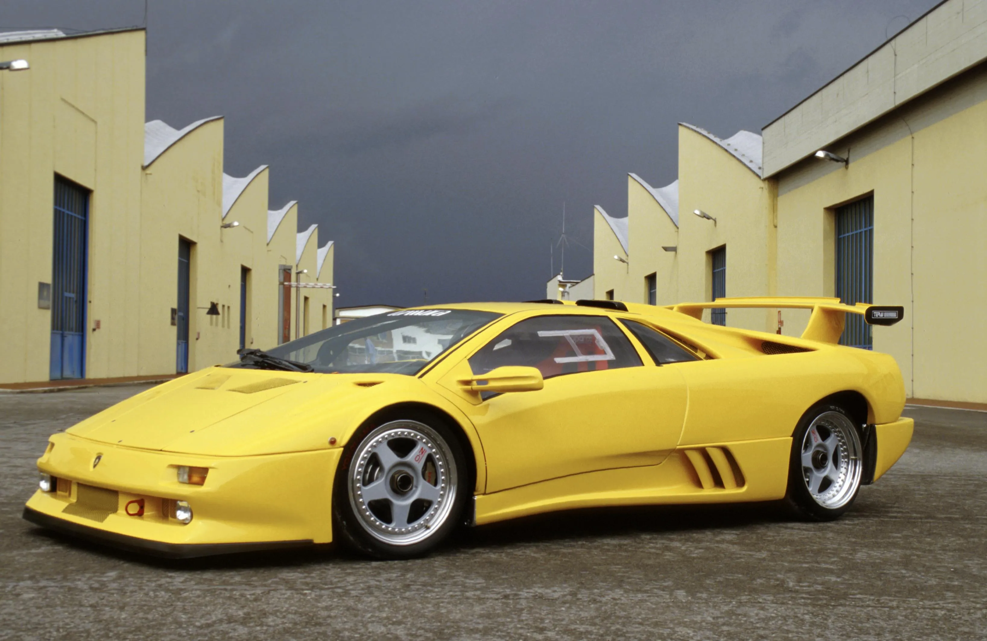 Lamborghini Diablo: 35 Years of Supercar Legacy | Auto Trader UAE