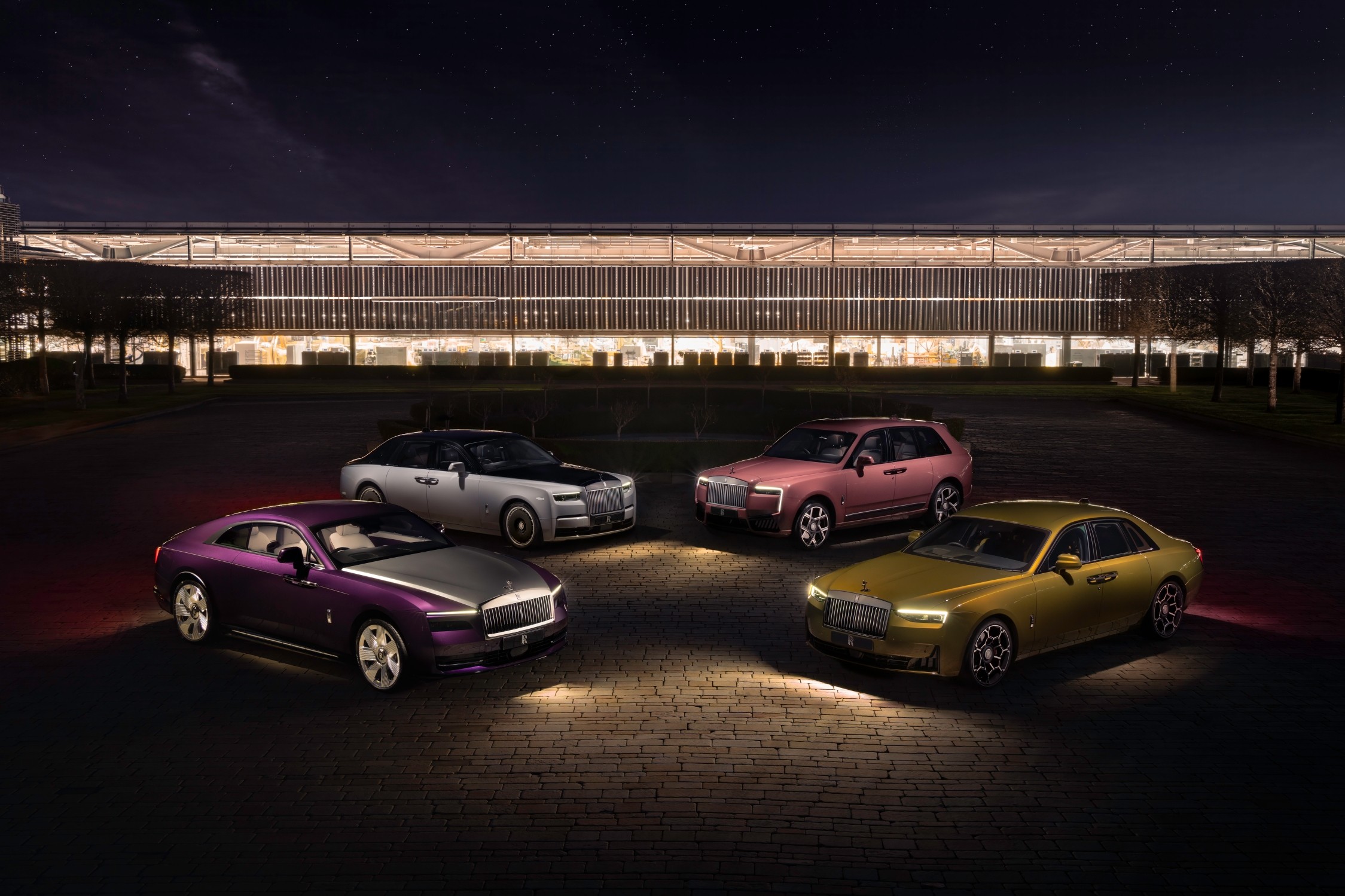 Landmark Investment by Rolls-Royce Sets Record Year for Bespoke Luxury Cars | Auto Trader UAE