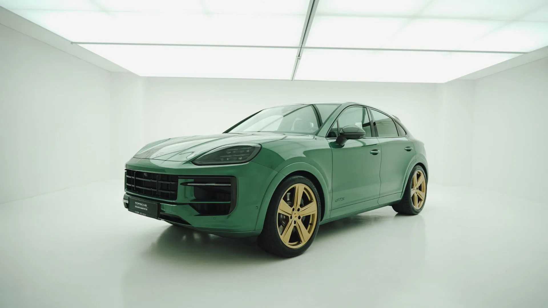 Porsche Exclusive Manufaktur: Luxury at Porsche Centre Dubai | Auto Trader UAE