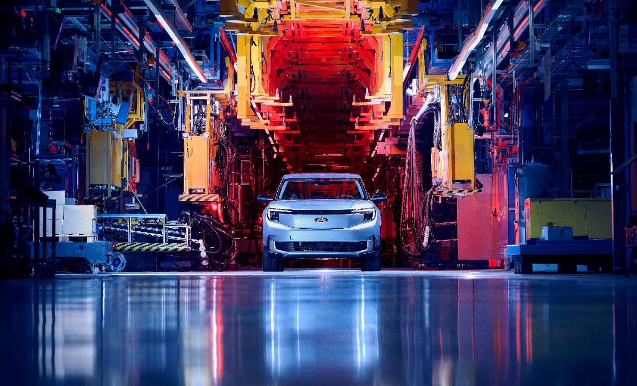 Mass Production of New All-Electric Ford Explorer Begins | Auto Trader UAE
