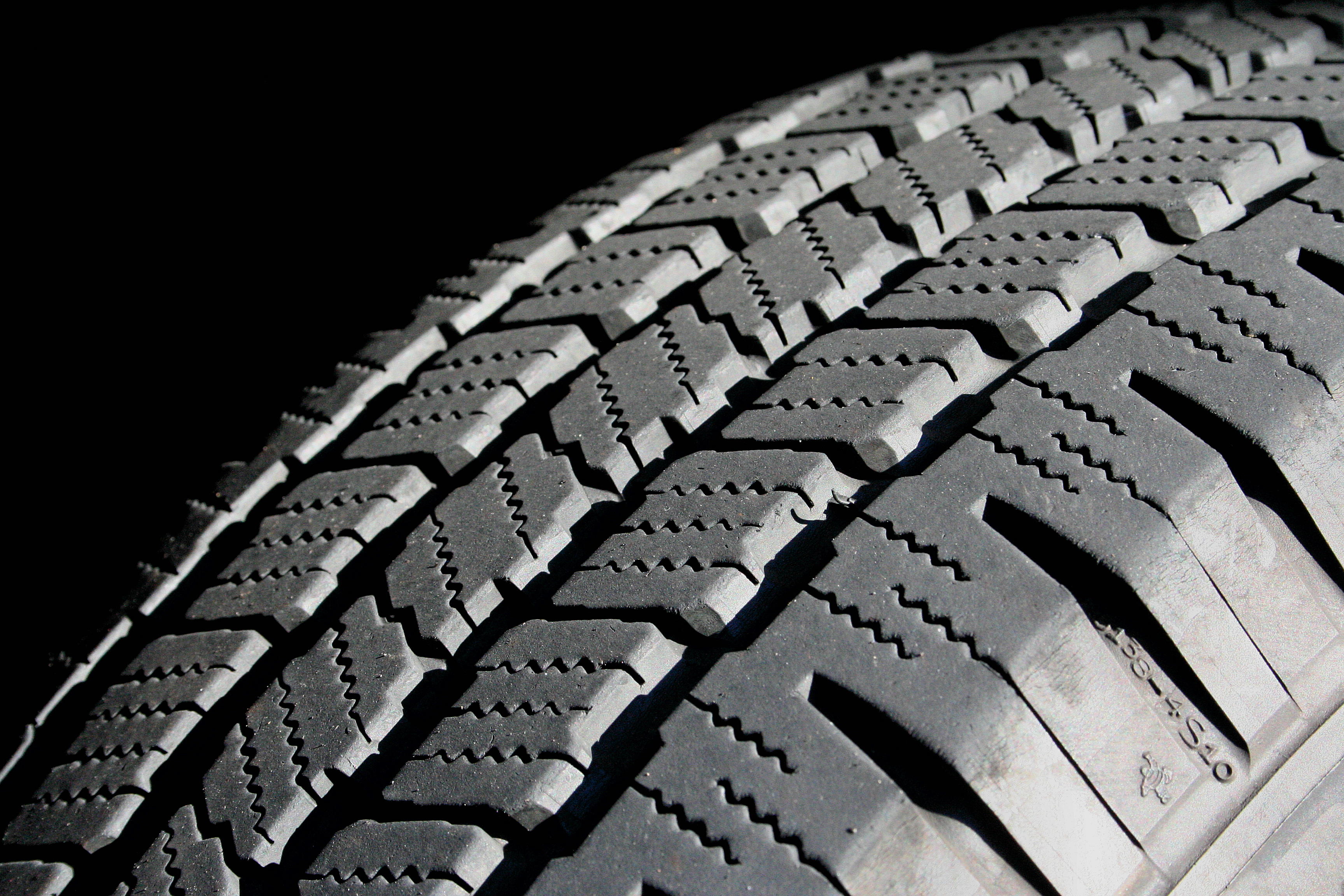 how often i need to change my car tire in Dubai | Auto Trader UAE