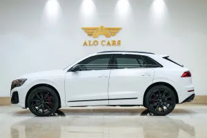 2024 اودي اس كيو ٨ Prestige