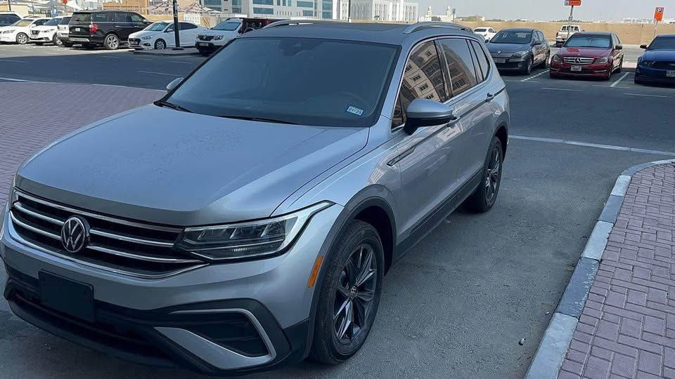 2023 فولجس فاجن تيغوان SE R-Line Black