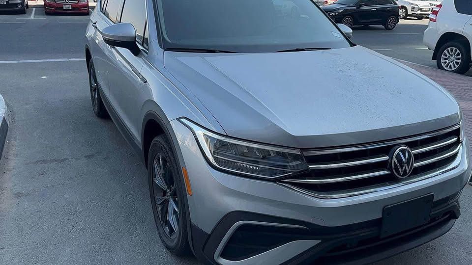 2023 فولجس فاجن تيغوان SE R-Line Black