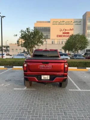 2024 جي أم سي كانيون Elevation Standard