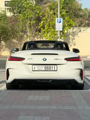 2023 بي أم دابليو زد 4 3.0i
