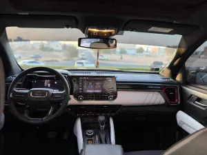 2024 جي أم سي كانيون Elevation Standard