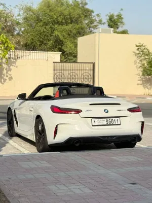 2023 بي أم دابليو زد 4 3.0i