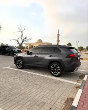 2020 تويوتا راف ٤ SE