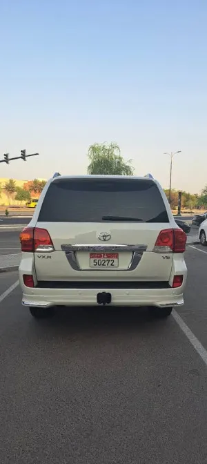 2015 تويوتا لاند كروزر GXR